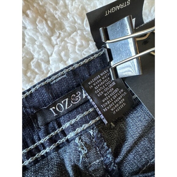 Roz & Ali Jeans Distressed Mid Rise Blue Womens Size 14 NWT - Picture 3 of 8